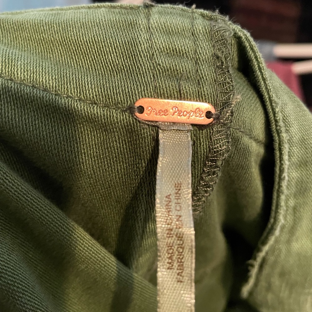 Free People -Women’s skirt- Size(Medium)